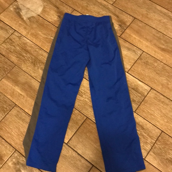 Under Armour sweatpants - Picture 2 of 4